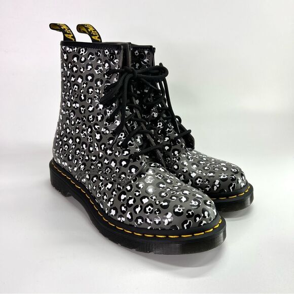 NEW Dr. Martens 1460 Leopard Smooth Leather Lace Up Combat Boots 7 US/5UK - Picture 8 of 14